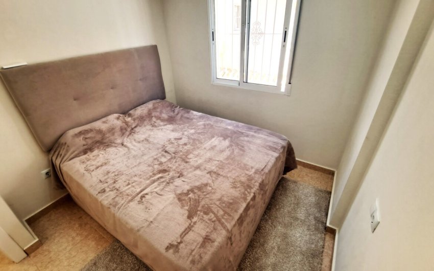 Resale - Town House -
Villamartin - Las filipinas