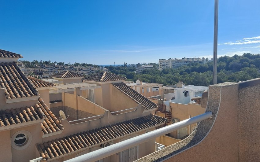 Resale - Town House -
Villamartin - Las filipinas