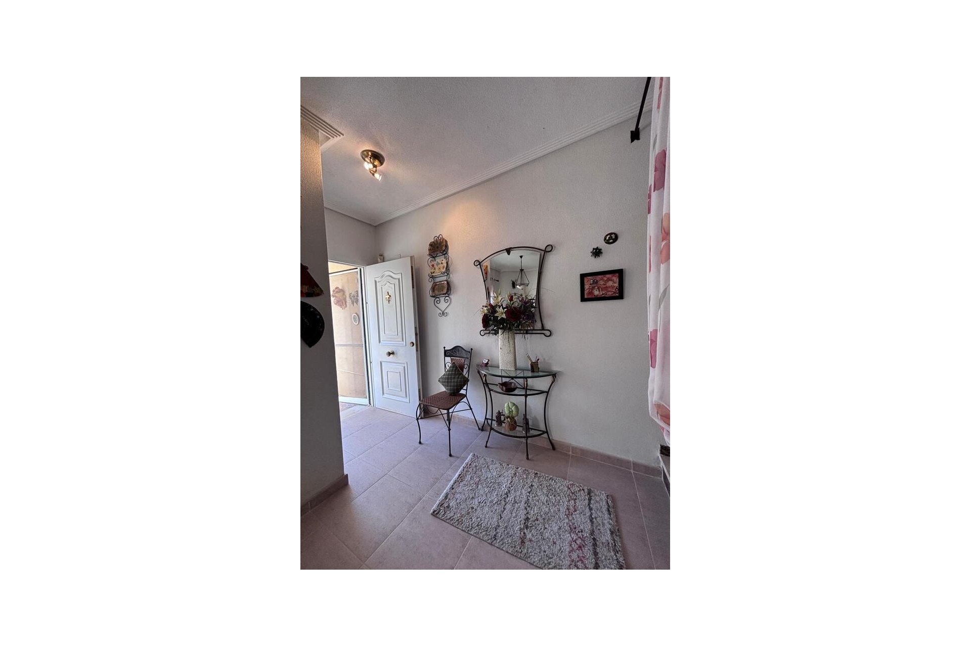 Resale - Town House -
Villamartin - Orihuela Costa