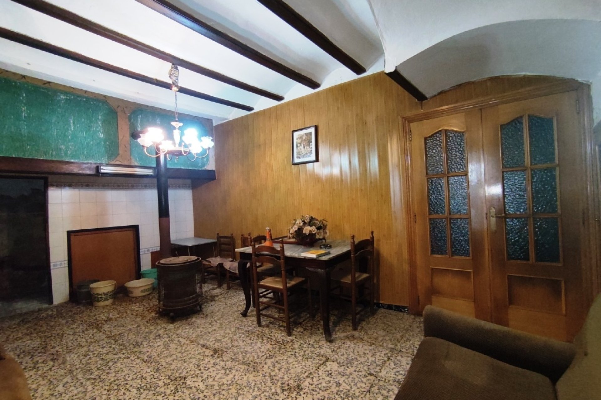 Resale - Townhouse -
Agres - town