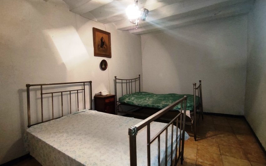 Resale - Townhouse -
Agres - town