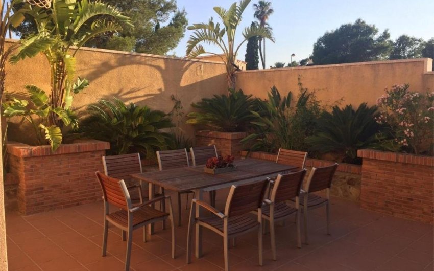 Resale - Townhouse -
Alfas del Pí - Colonia Escandinavia-Cautivador