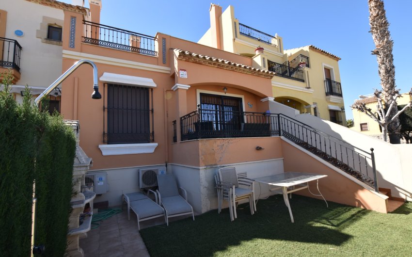 Resale - Townhouse -
Algorfa - La finca Golf