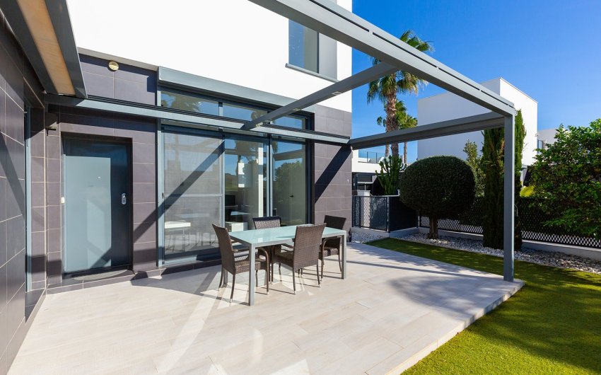 Resale - Townhouse -
Algorfa - La finca Golf