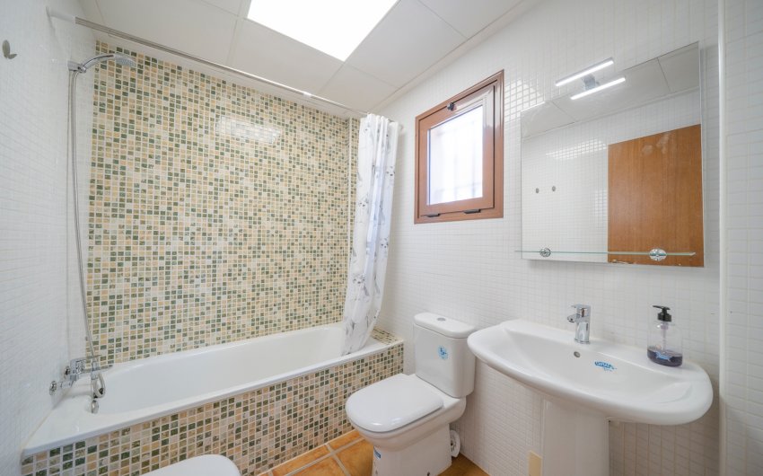 Resale - Townhouse -
Algorfa