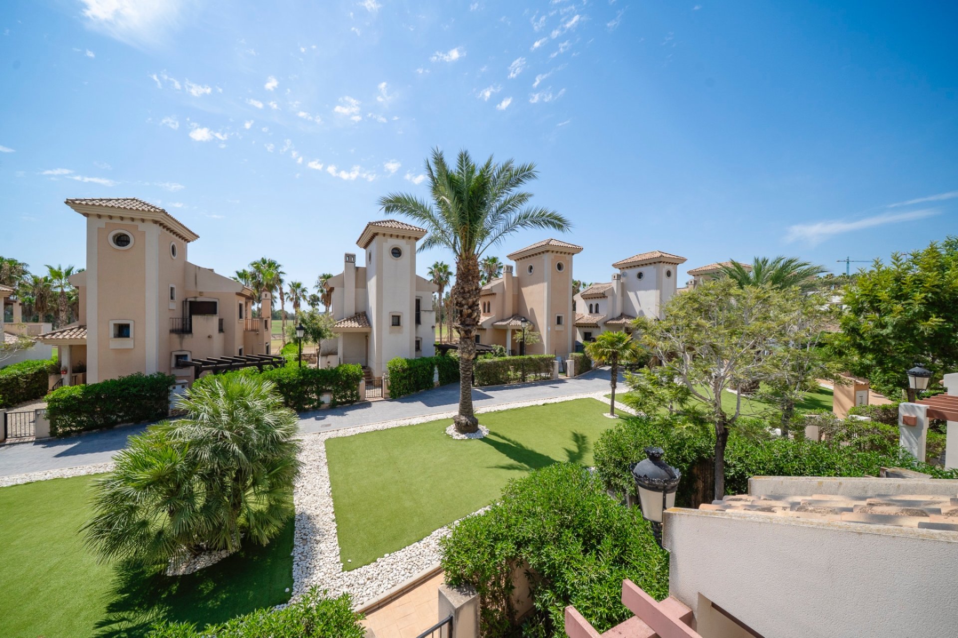 Resale - Townhouse -
Algorfa