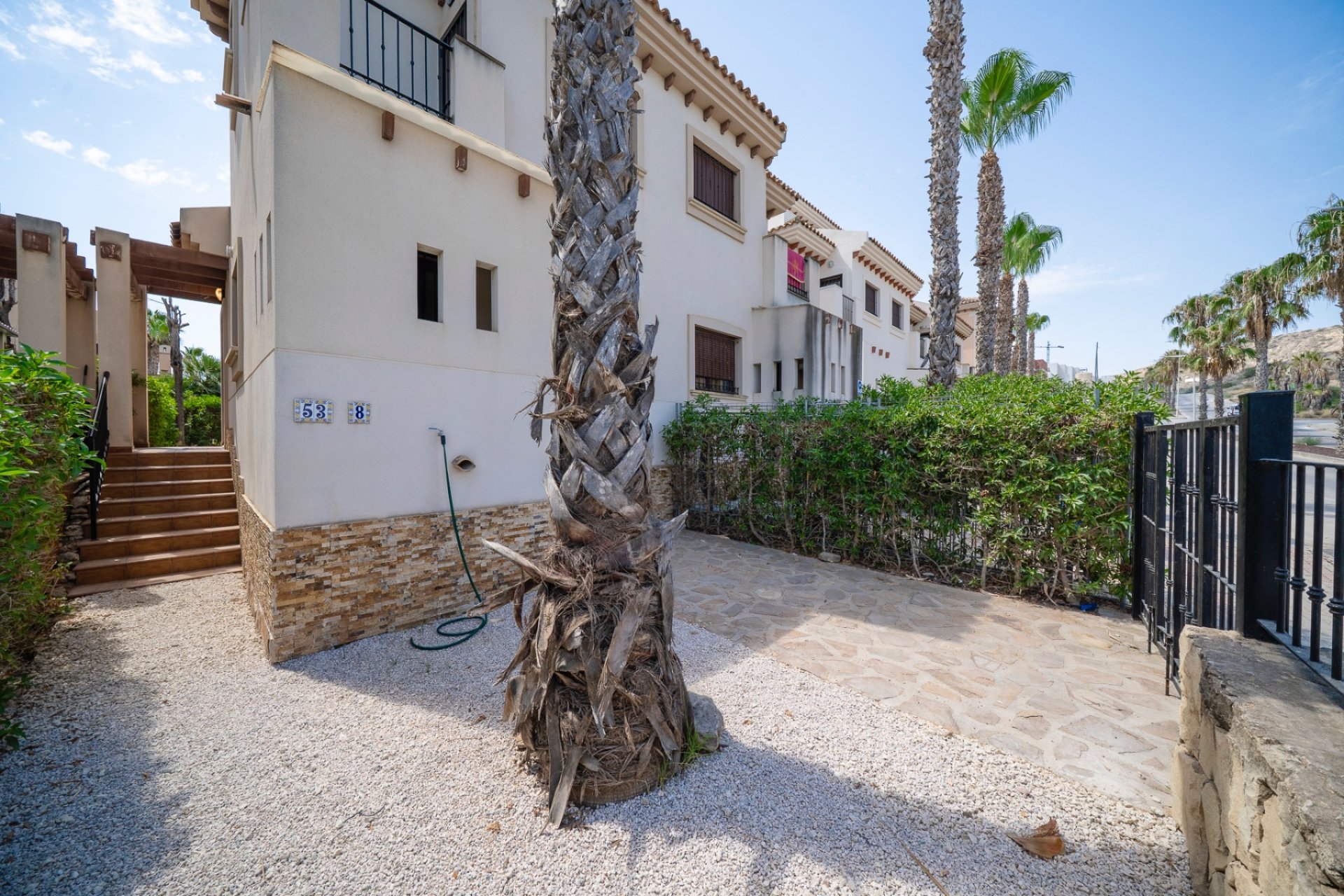 Resale - Townhouse -
Algorfa