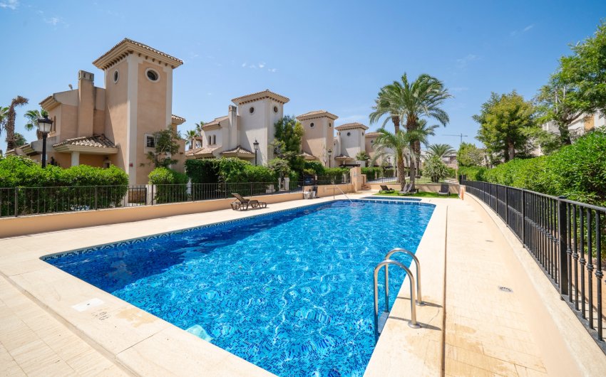 Resale - Townhouse -
Algorfa