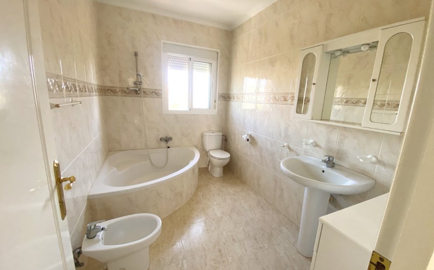 Resale - Townhouse -
Benijofar - Monte Azul