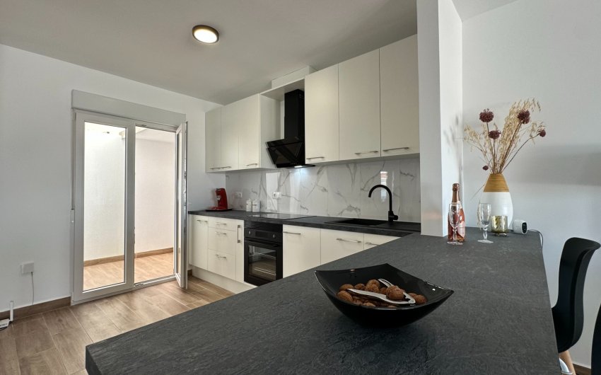 Resale - Townhouse -
Ciudad Quesada - Altos de Quesada