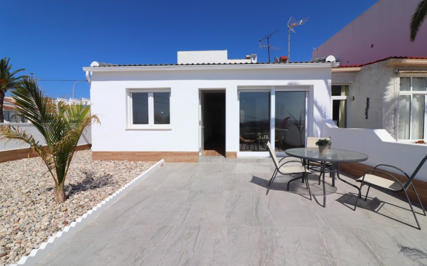 Resale - Townhouse -
Ciudad Quesada - Altos de Quesada