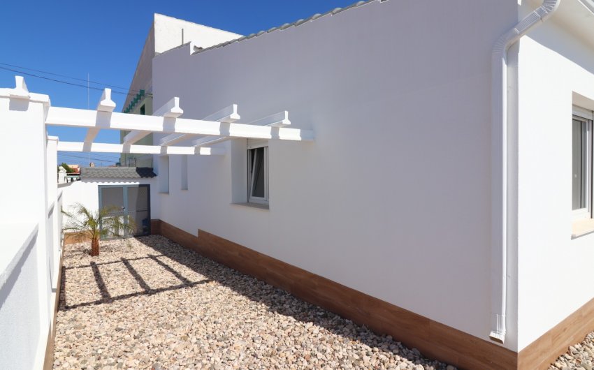 Resale - Townhouse -
Ciudad Quesada - Altos de Quesada