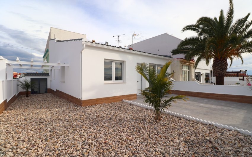 Resale - Townhouse -
Ciudad Quesada - Altos de Quesada
