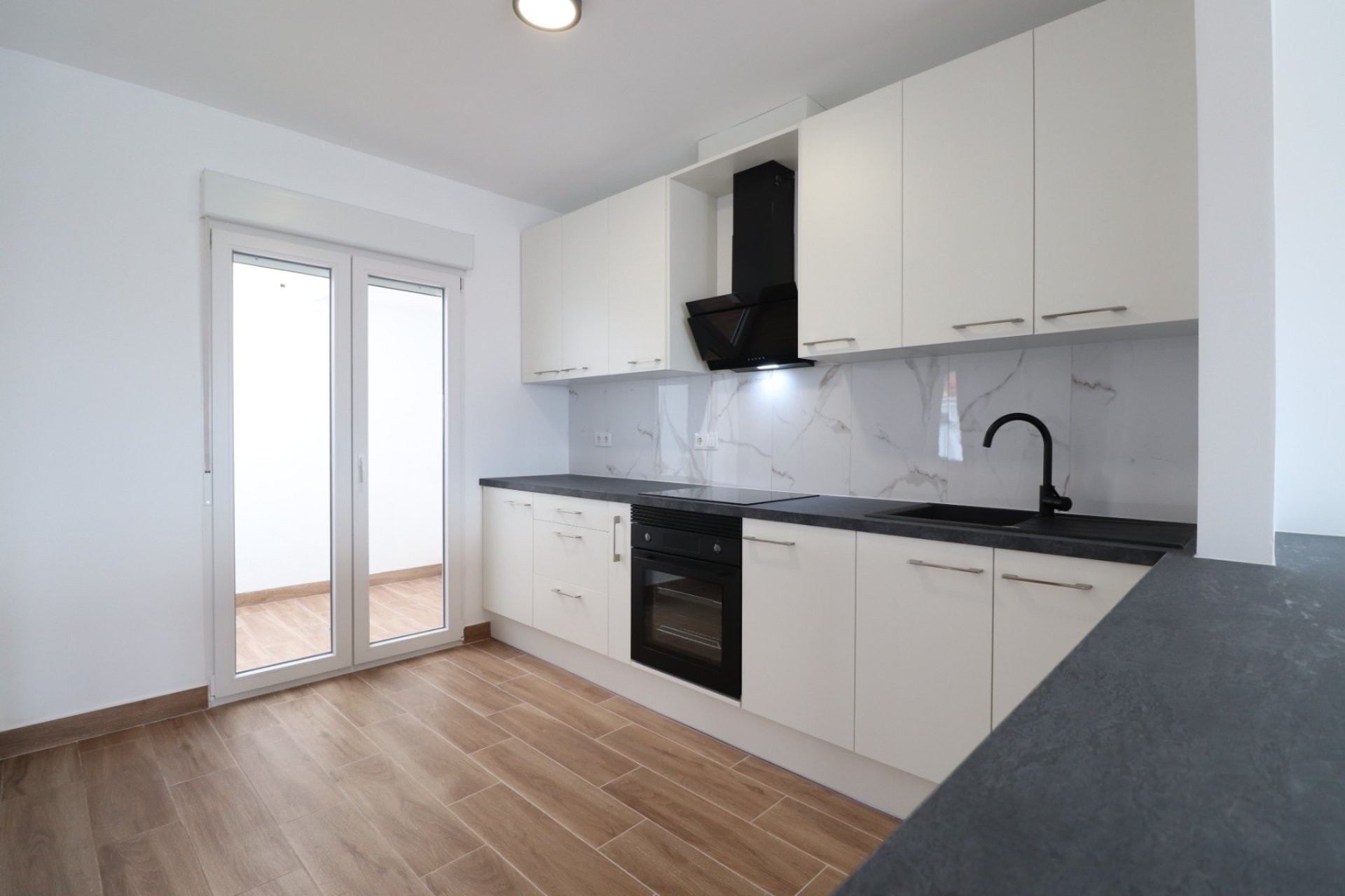 Resale - Townhouse -
Ciudad Quesada - Altos de Quesada