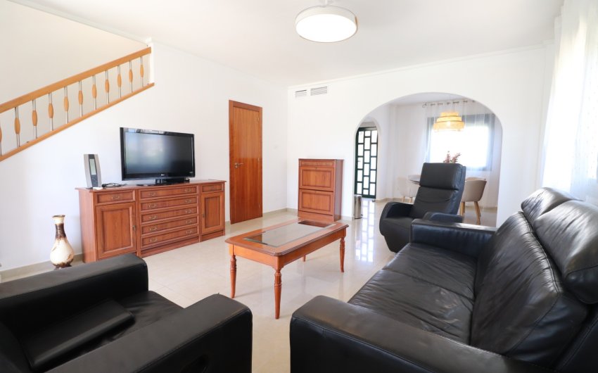 Resale - Townhouse -
Ciudad Quesada - Doña Pepa