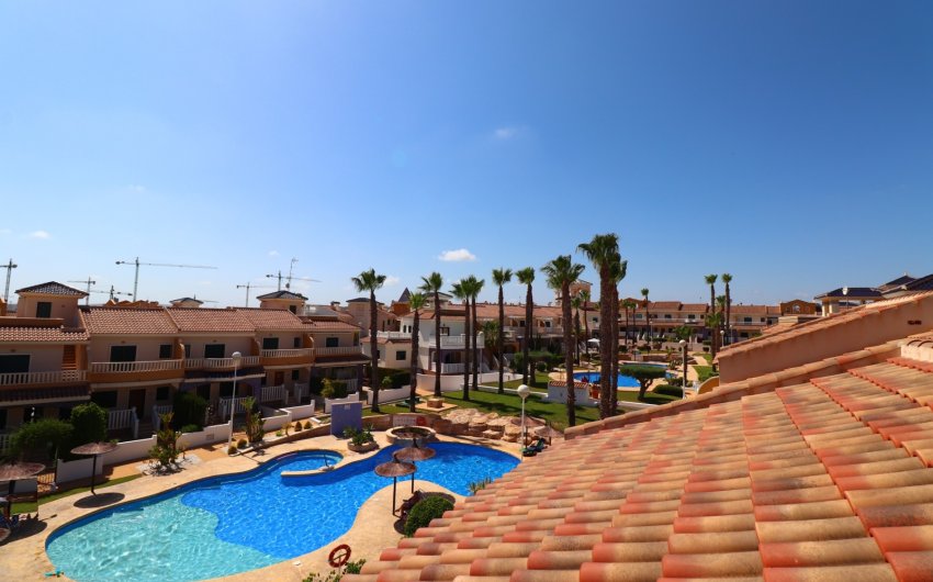 Resale - Townhouse -
Ciudad Quesada - Doña Pepa
