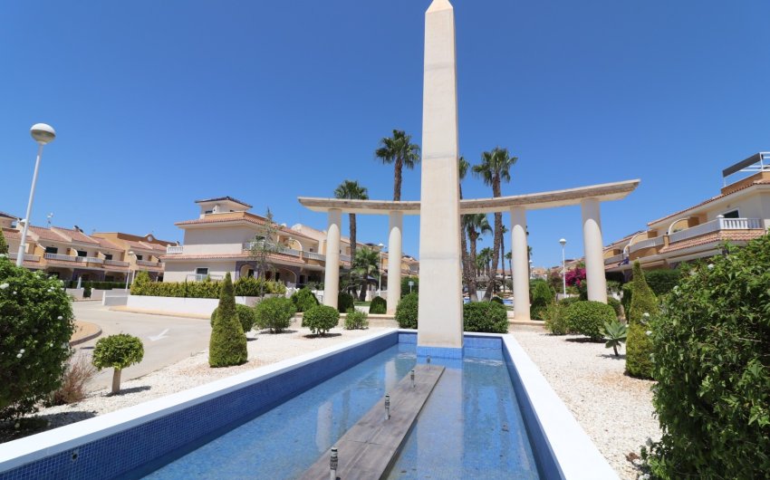 Resale - Townhouse -
Ciudad Quesada - Doña Pepa