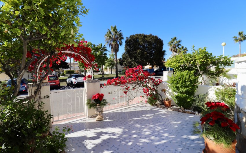 Resale - Townhouse -
Ciudad Quesada - Doña Pepa