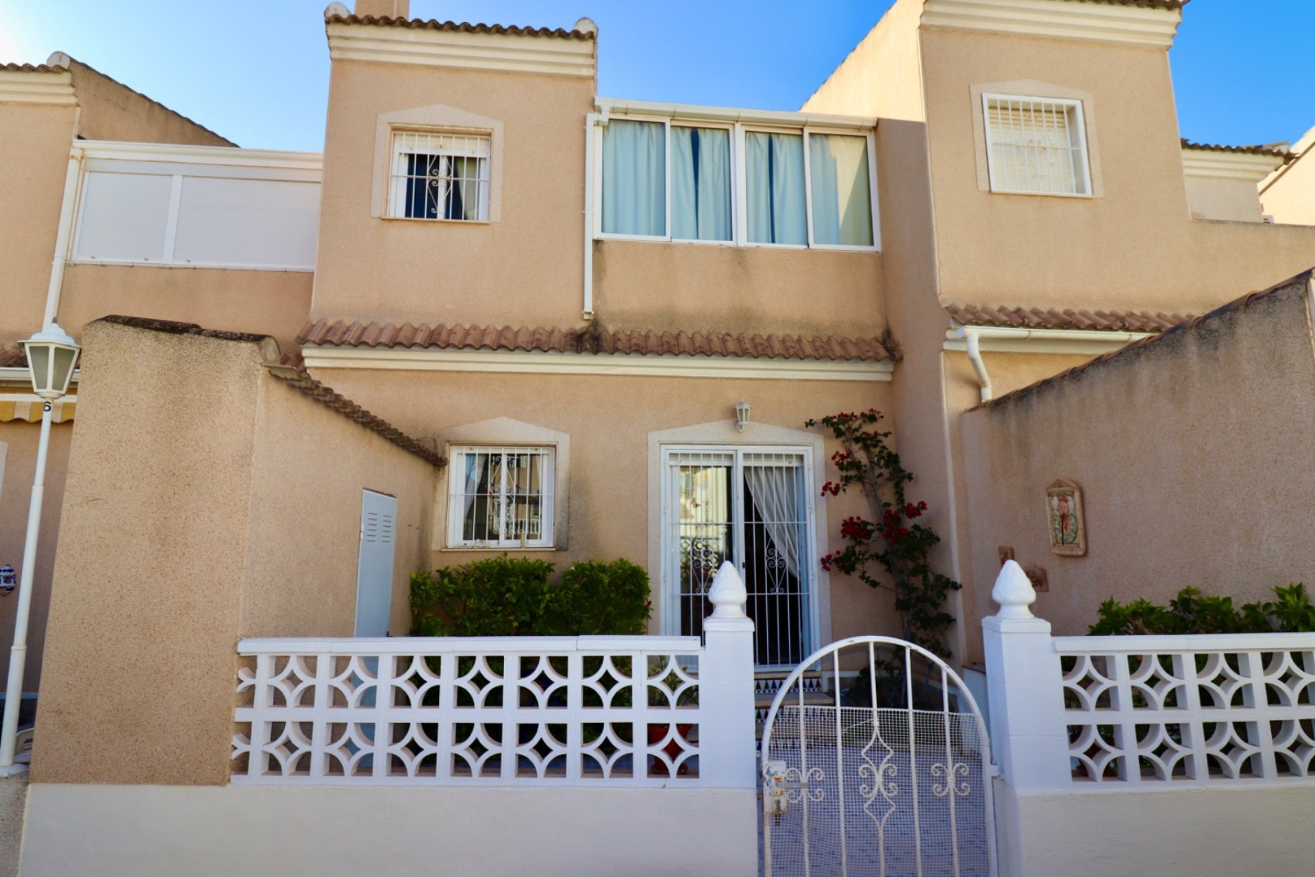 Resale - Townhouse -
Ciudad Quesada - Doña Pepa