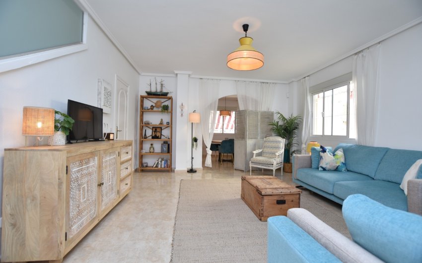 Resale - Townhouse -
Ciudad Quesada - Doña Pepa