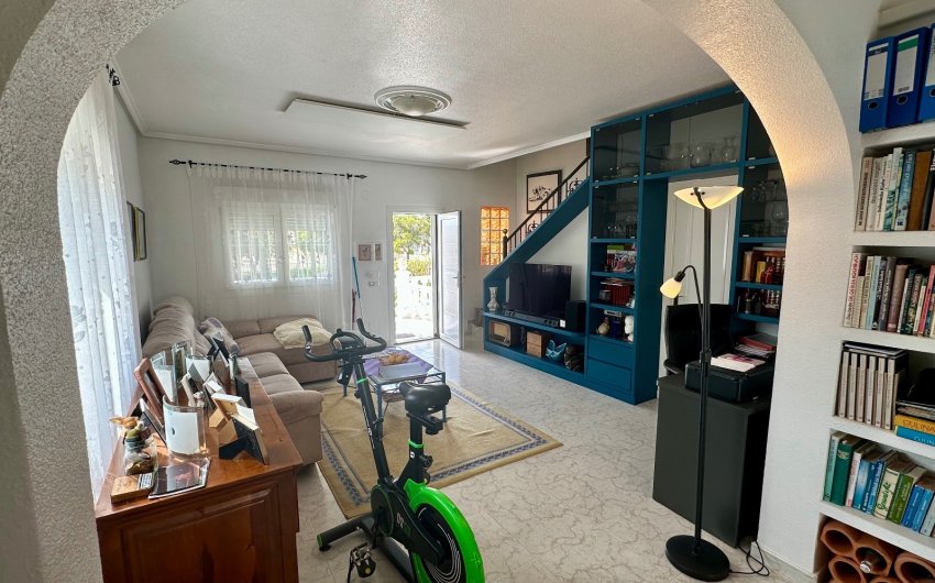 Resale - Townhouse -
Ciudad Quesada - Doña Pepa