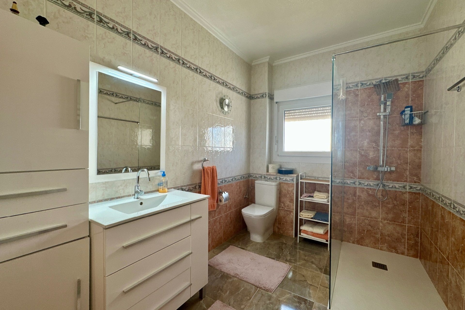 Resale - Townhouse -
Ciudad Quesada - Doña Pepa