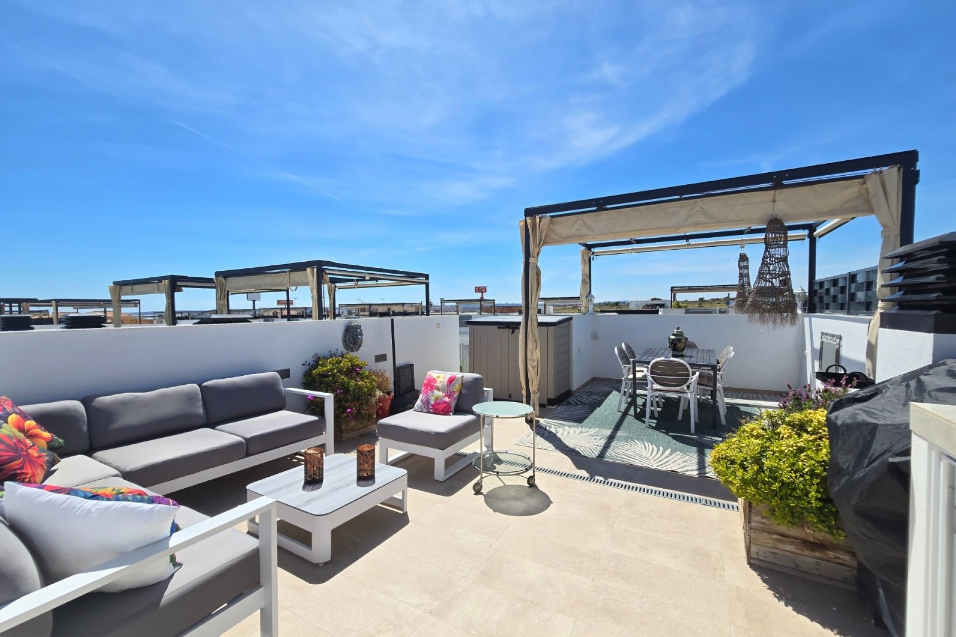 Resale - Townhouse * -
Ciudad Quesada * - Doña Pepa *