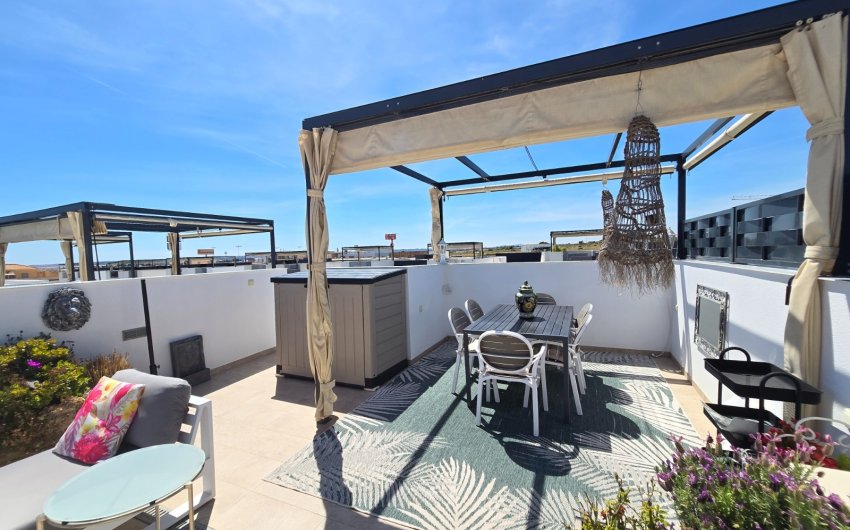 Resale - Townhouse * -
Ciudad Quesada * - Doña Pepa *