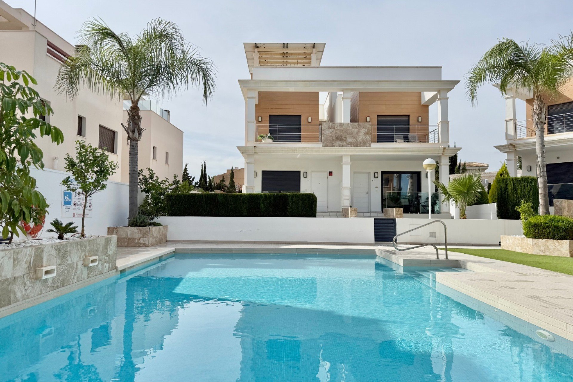 Resale - Townhouse -
Ciudad Quesada - Lo Marabú