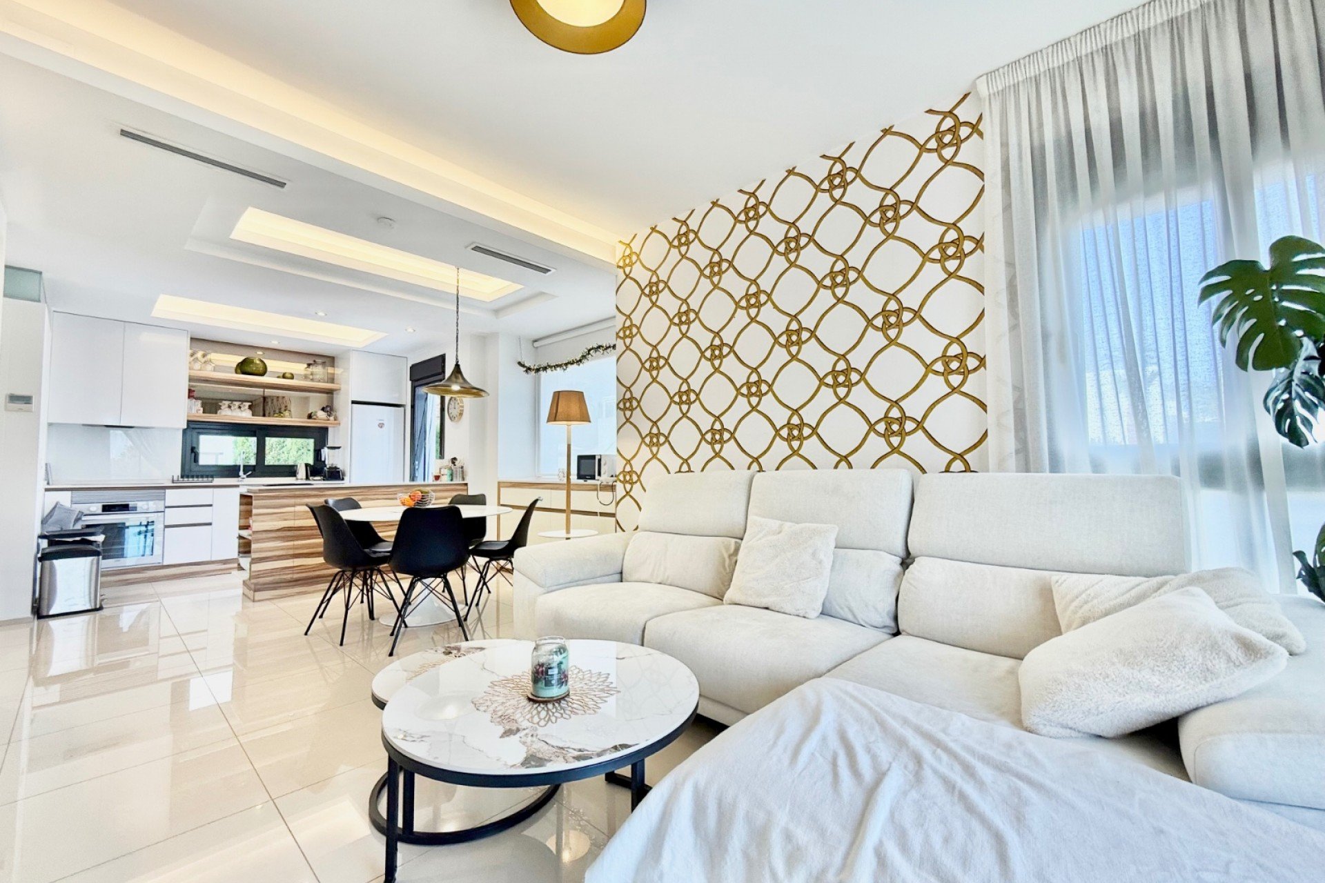 Resale - Townhouse -
Ciudad Quesada - Lo Marabú