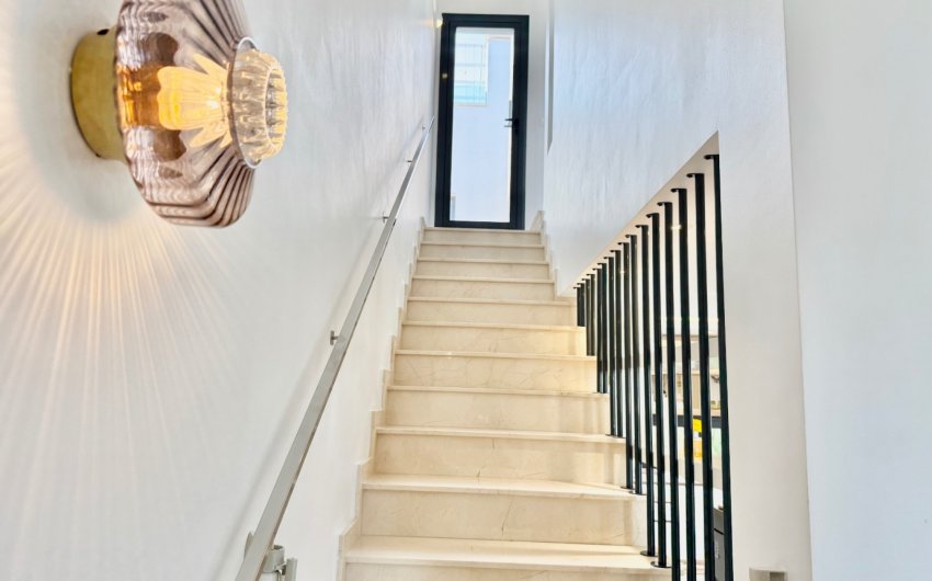 Resale - Townhouse -
Ciudad Quesada - Lo Marabú