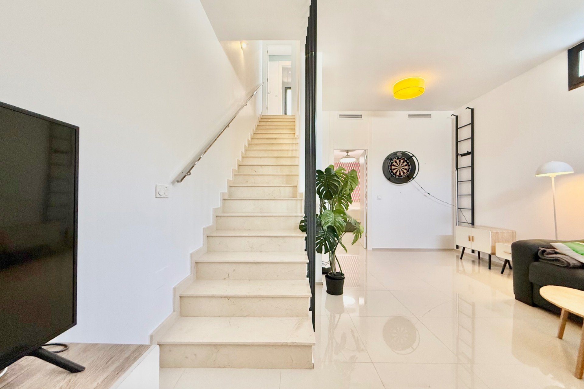 Resale - Townhouse -
Ciudad Quesada - Lo Marabú