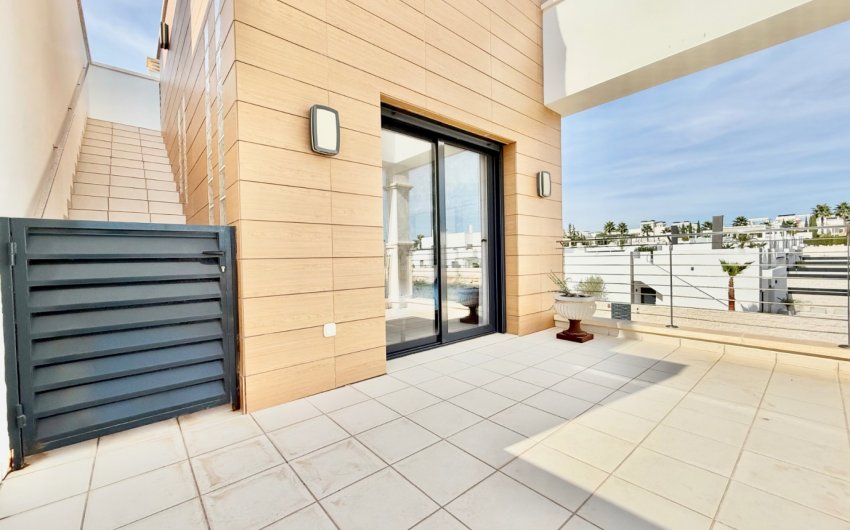 Resale - Townhouse -
Ciudad Quesada - Lo Marabú