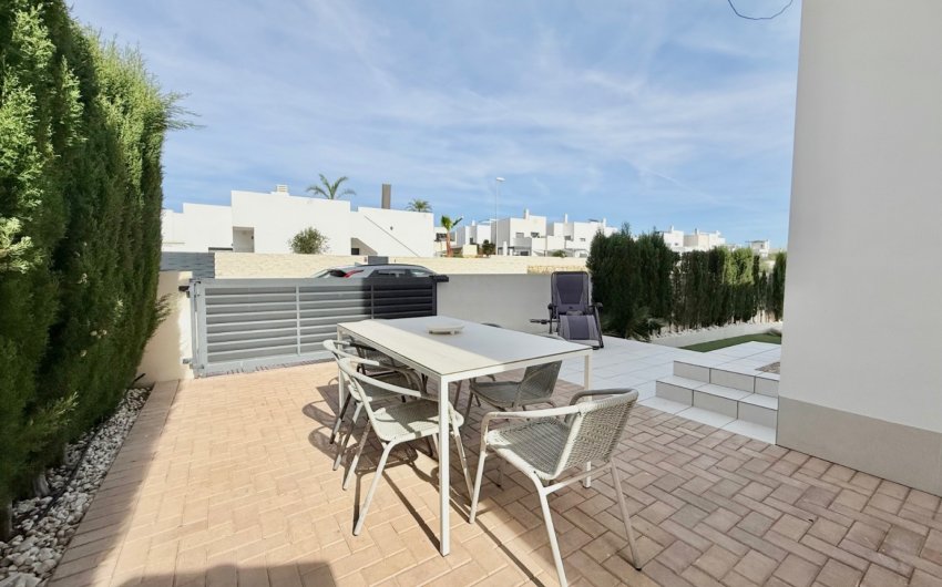 Resale - Townhouse -
Ciudad Quesada - Lo Marabú