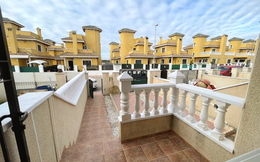 Resale - Townhouse -
Ciudad Quesada - Lo Marabú