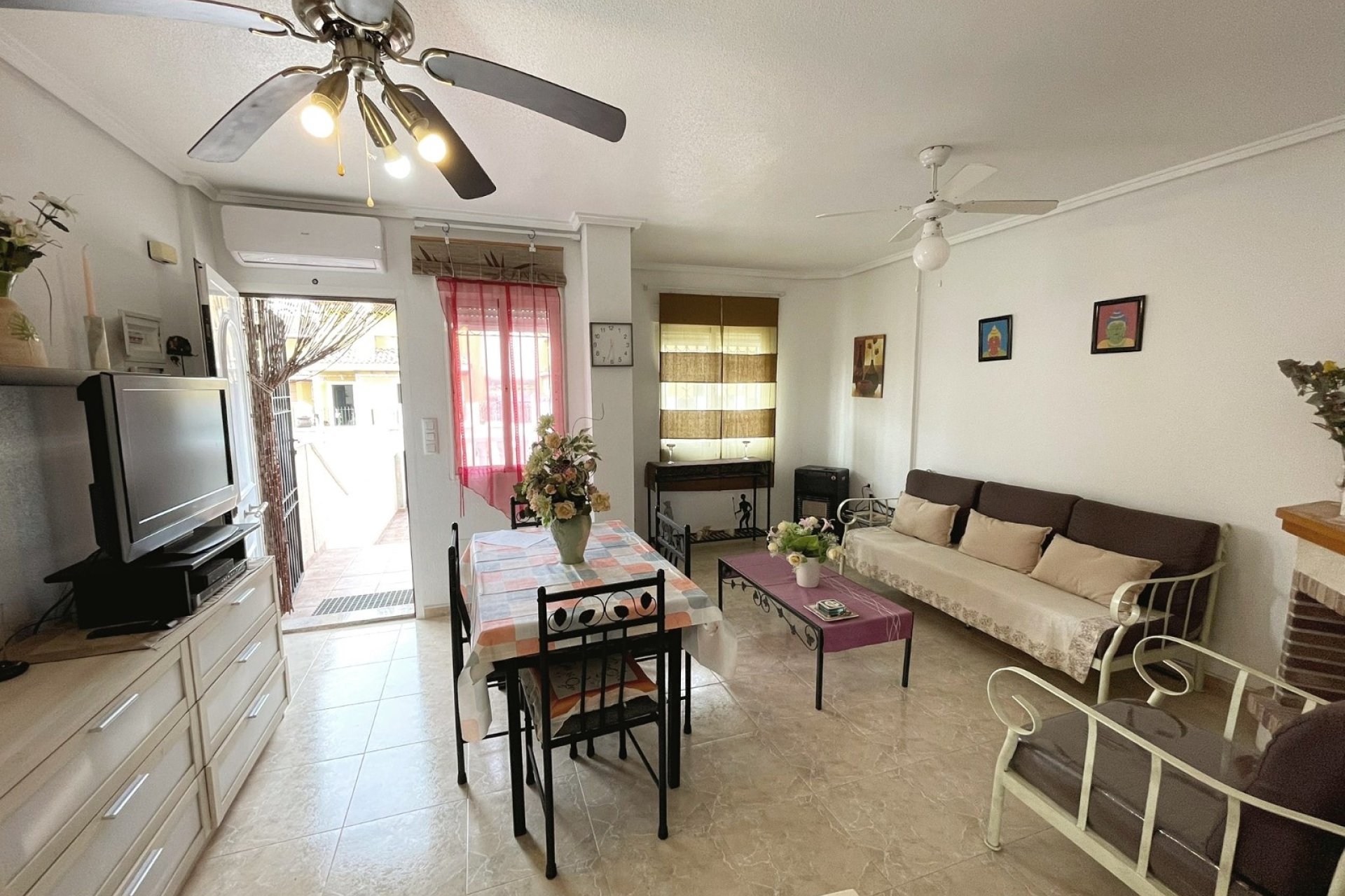 Resale - Townhouse -
Ciudad Quesada - Lo Marabú
