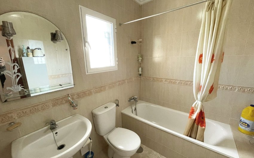 Resale - Townhouse -
Ciudad Quesada - Lo Marabú