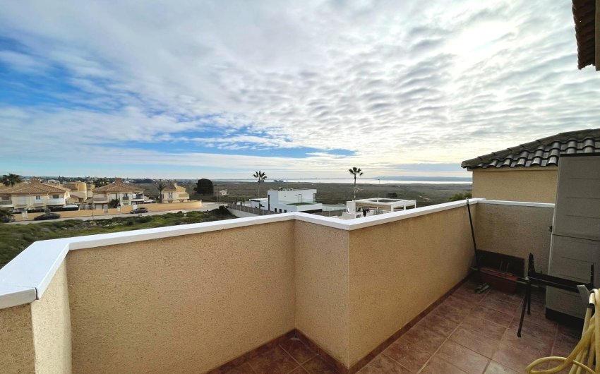 Resale - Townhouse -
Ciudad Quesada - Lo Marabú