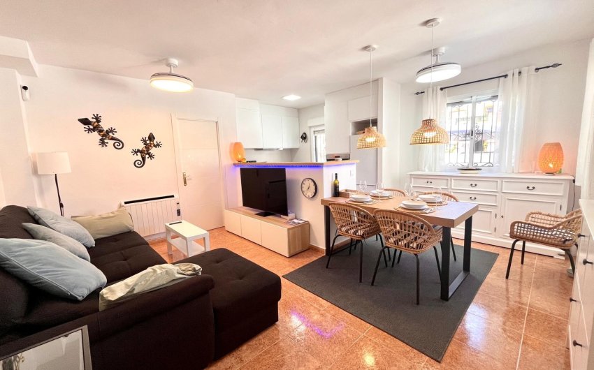 Resale - Townhouse -
Entre Naranjos - Vistabella - Entre Naranjos