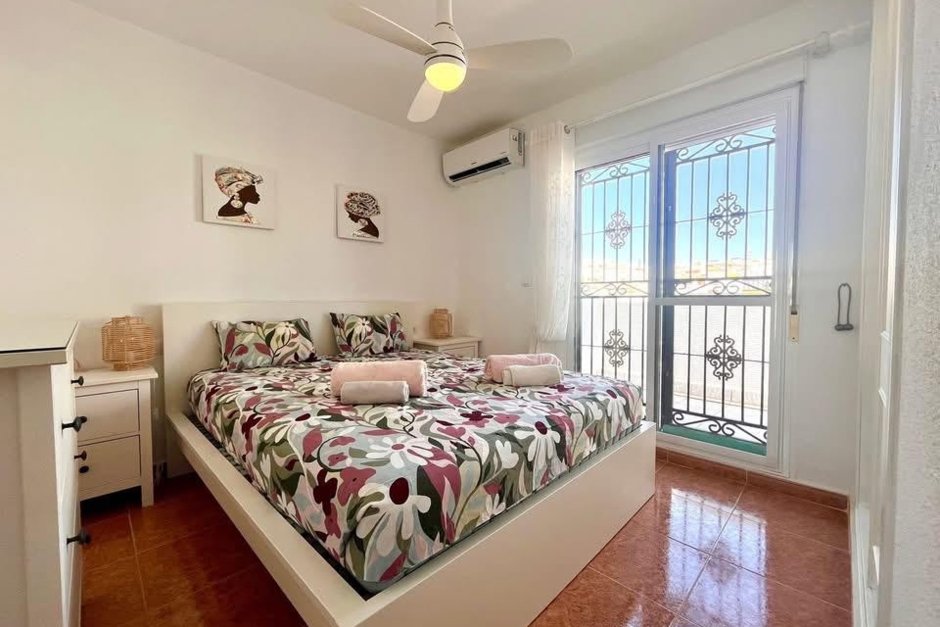 Resale - Townhouse -
Entre Naranjos - Vistabella - Entre Naranjos