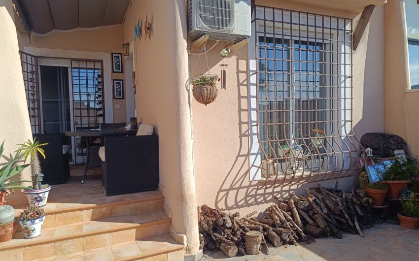 Resale - Townhouse -
Fortuna