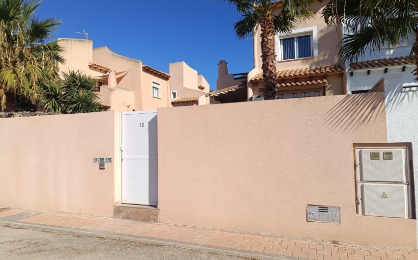 Resale - Townhouse -
Fortuna