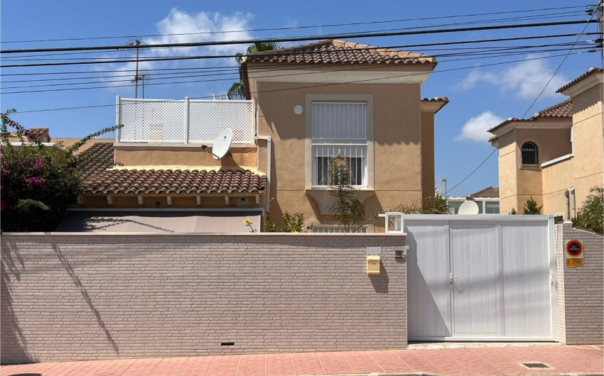 Resale - Townhouse -
Guardamar del Segura - El Moncayo