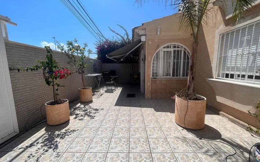 Resale - Townhouse -
Guardamar del Segura - El Moncayo