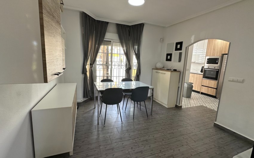 Resale - Townhouse -
Guardamar del Segura - El Raso