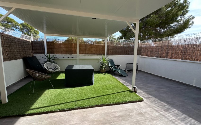 Resale - Townhouse -
Guardamar del Segura - El Raso