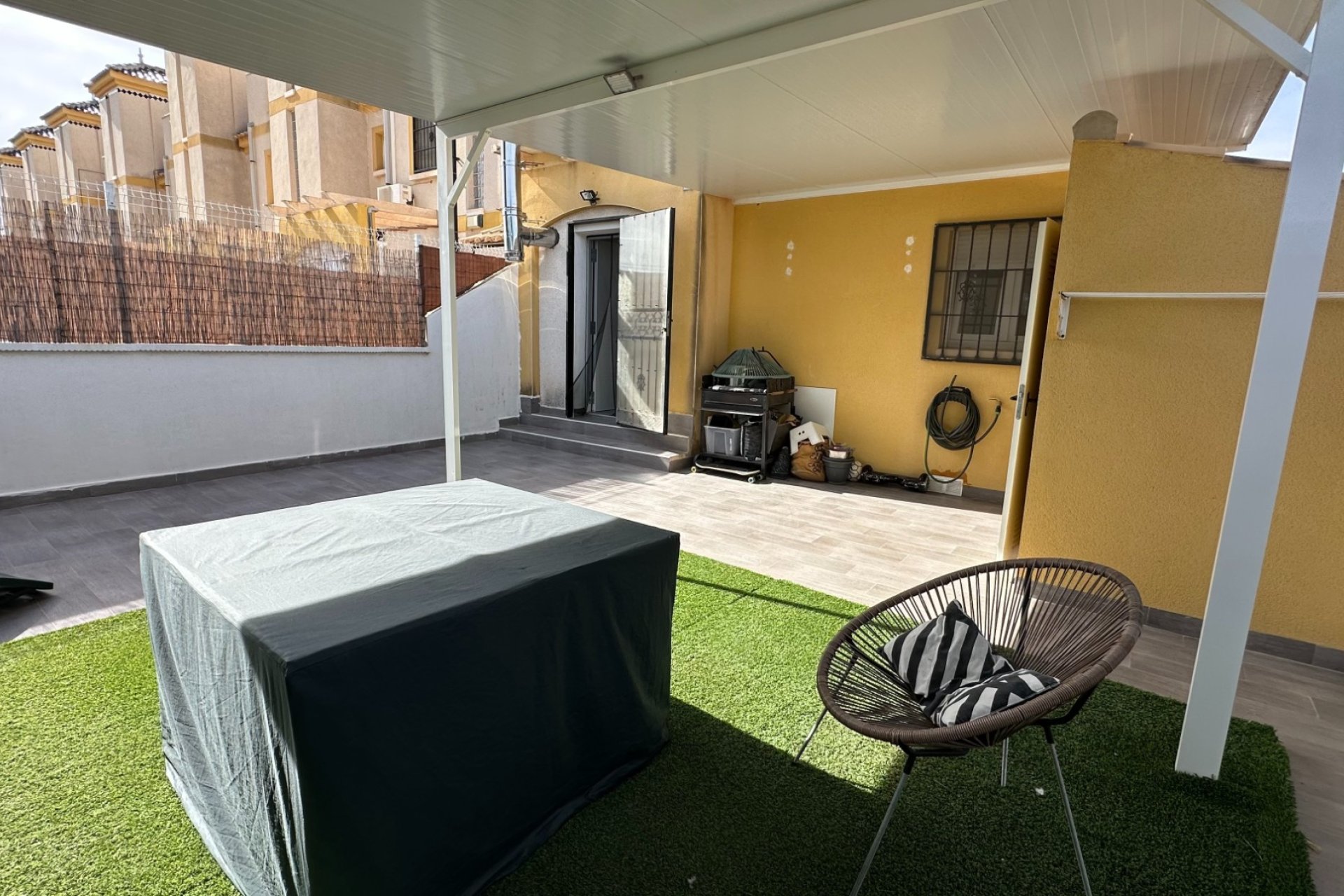 Resale - Townhouse -
Guardamar del Segura - El Raso