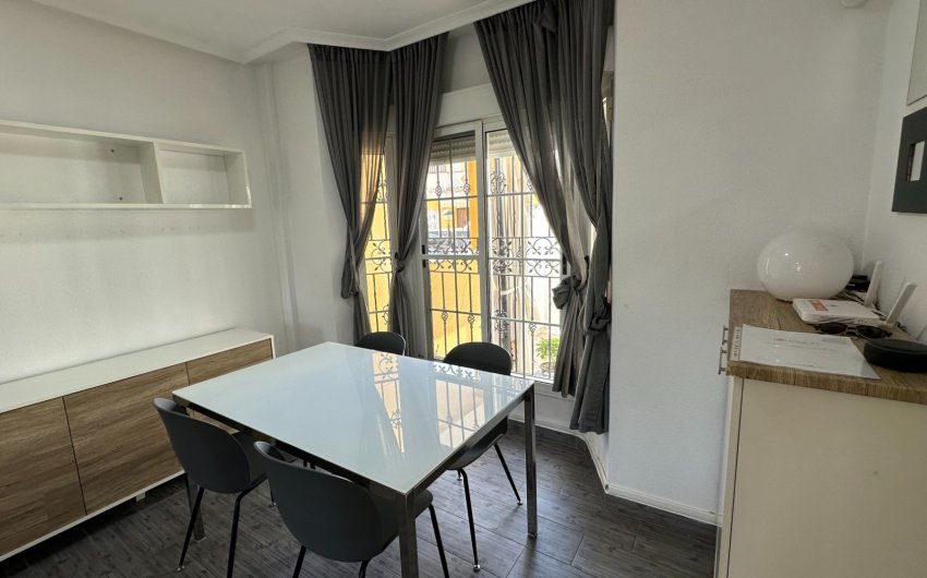 Resale - Townhouse -
Guardamar del Segura - El Raso