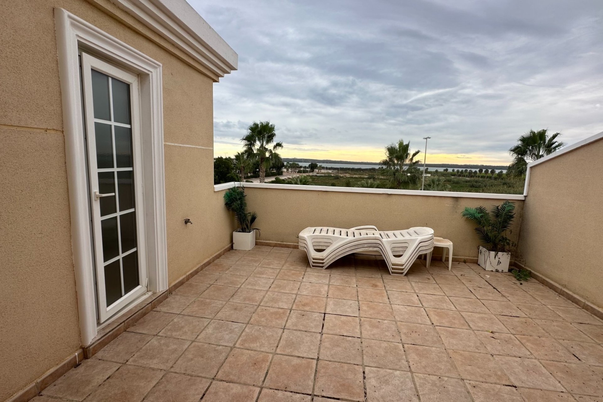 Resale - Townhouse -
Guardamar del Segura - El Raso