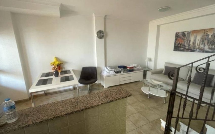 Resale - Townhouse -
Guardamar del Segura - Urbanizaciones